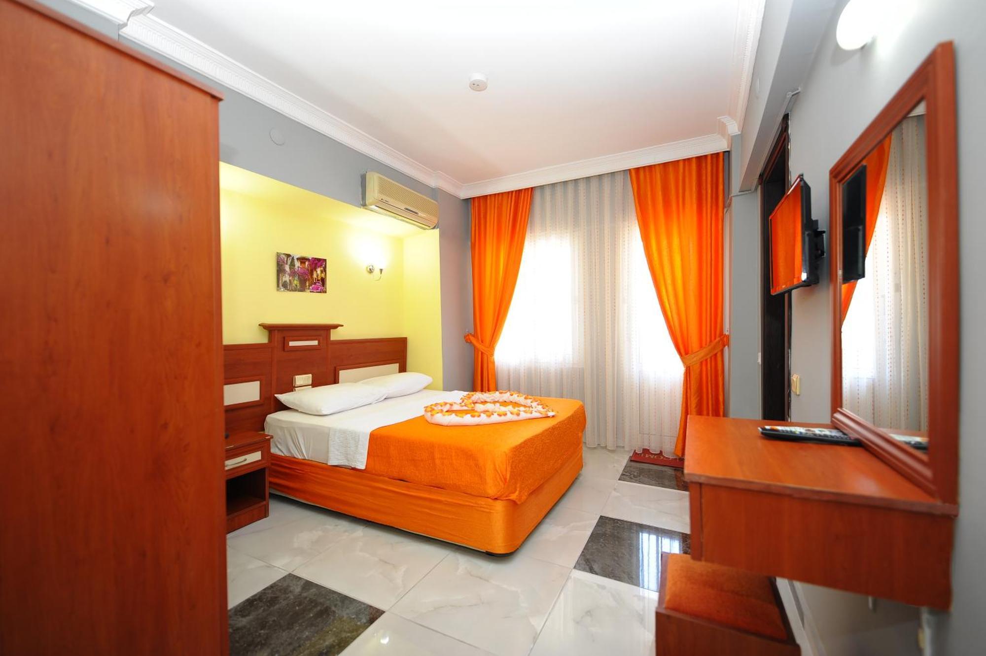 Kemalbutik Hotel Μαρμαρίς Εξωτερικό φωτογραφία