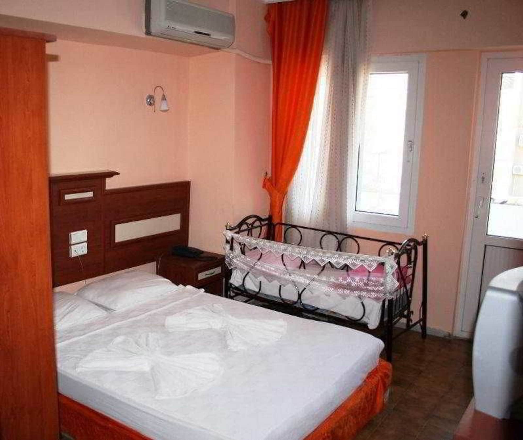 Kemalbutik Hotel Μαρμαρίς Εξωτερικό φωτογραφία